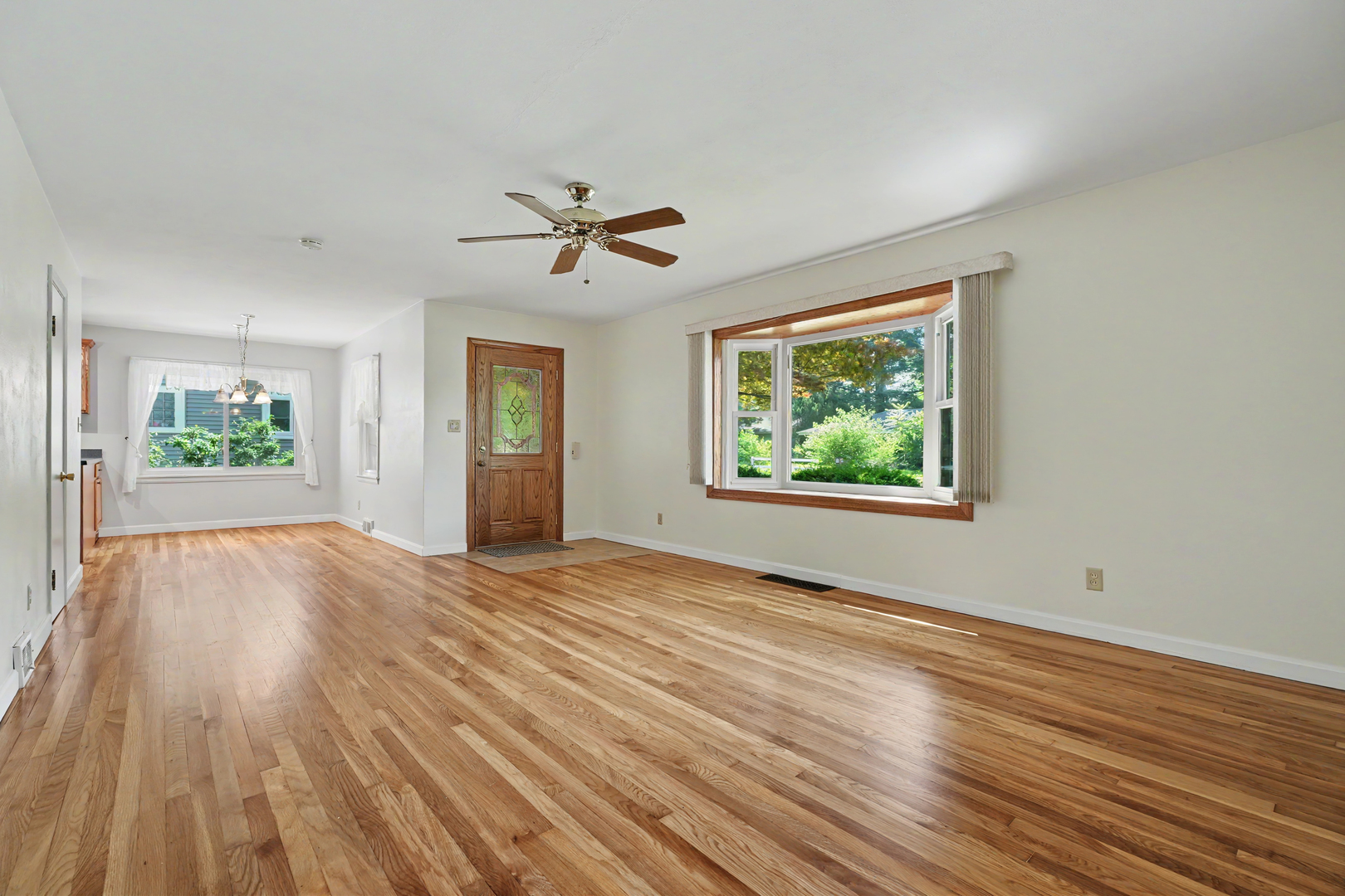 718 Dover Place Property Photo 7