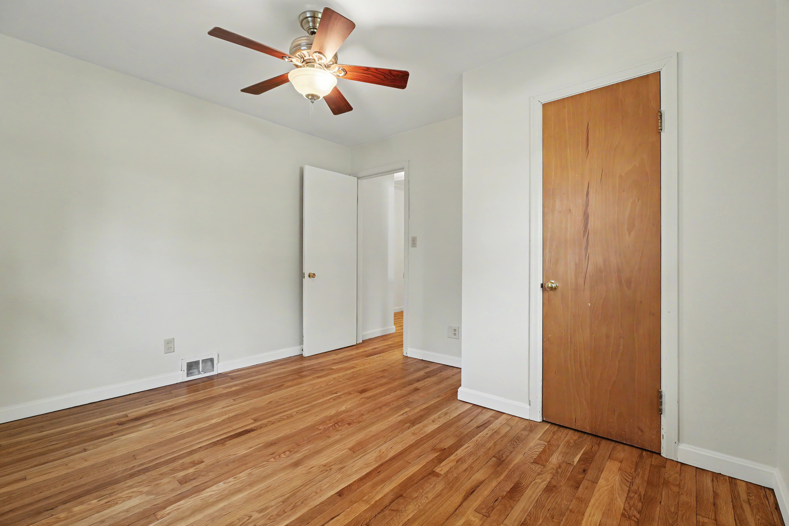 718 Dover Place Property Photo 15