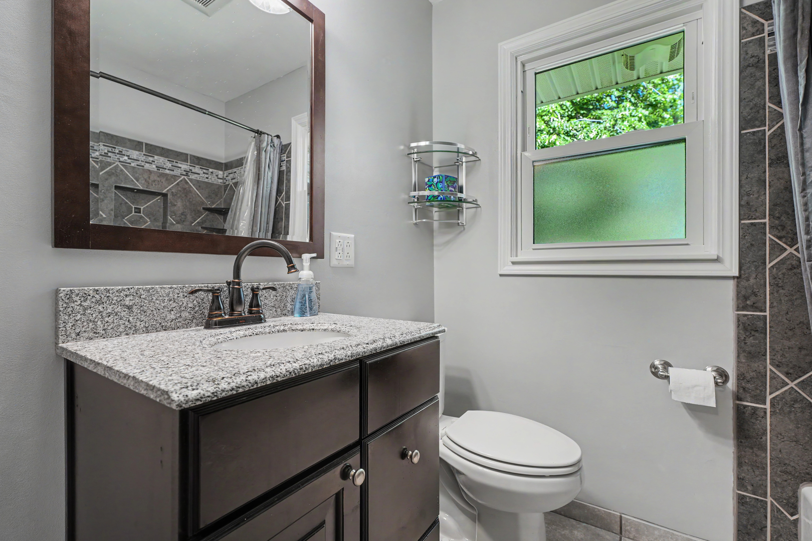 718 Dover Place Property Photo 18