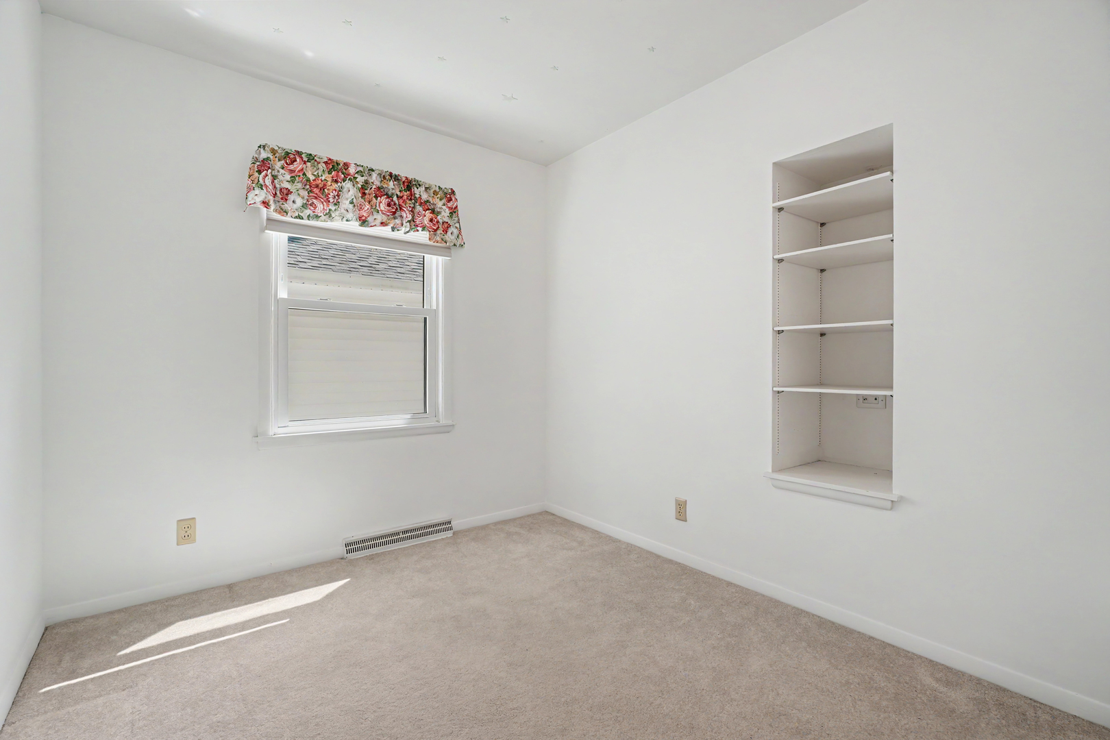 718 Dover Place Property Photo 24