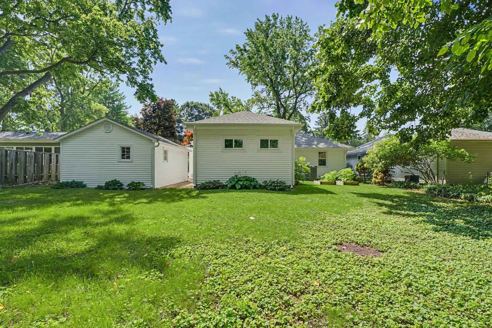 718 Dover Place Property Photo 32