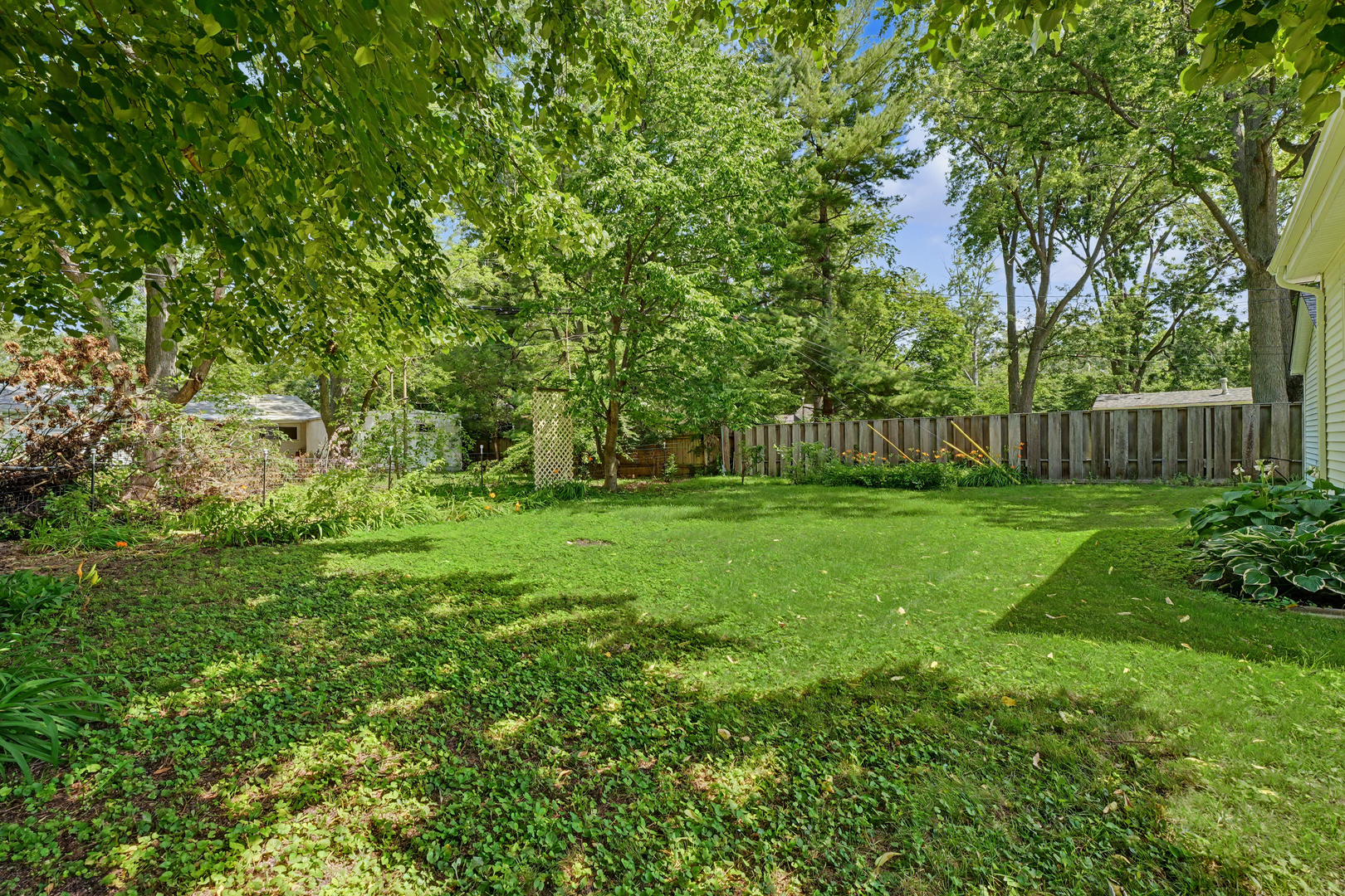 718 Dover Place Property Photo 33
