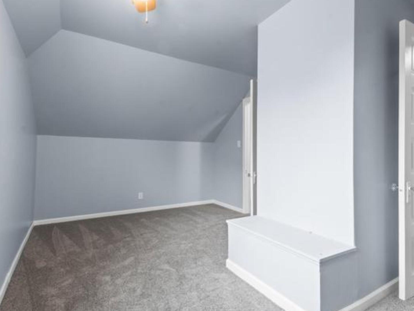 815 Oneida Street Property Photo 16