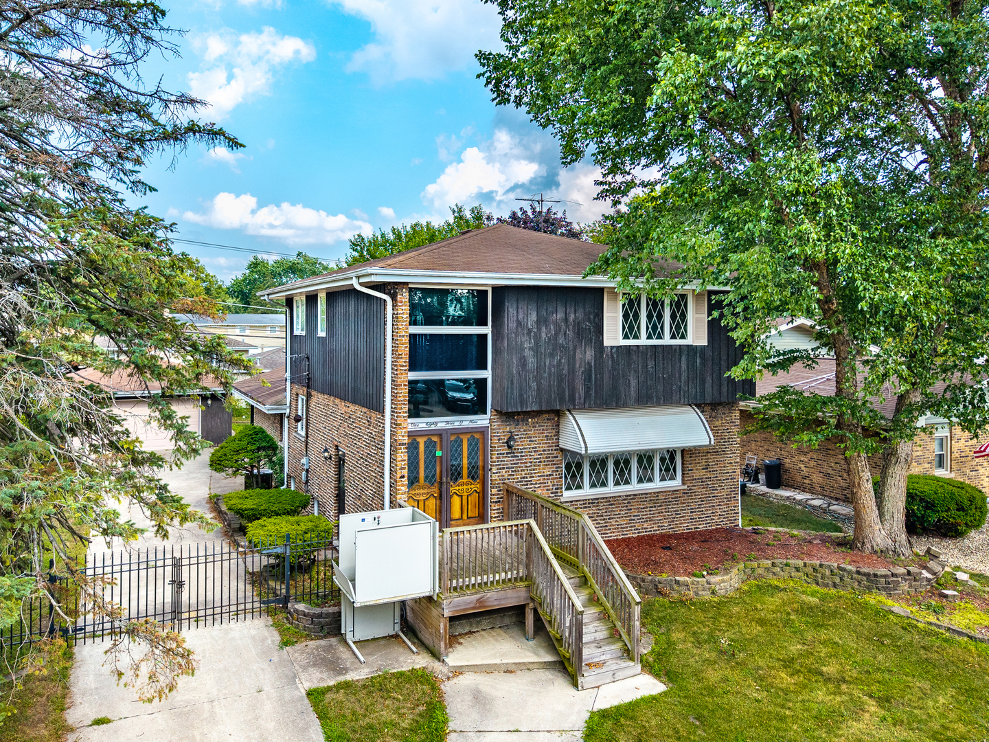 18309 Bock Road Property Photo 1