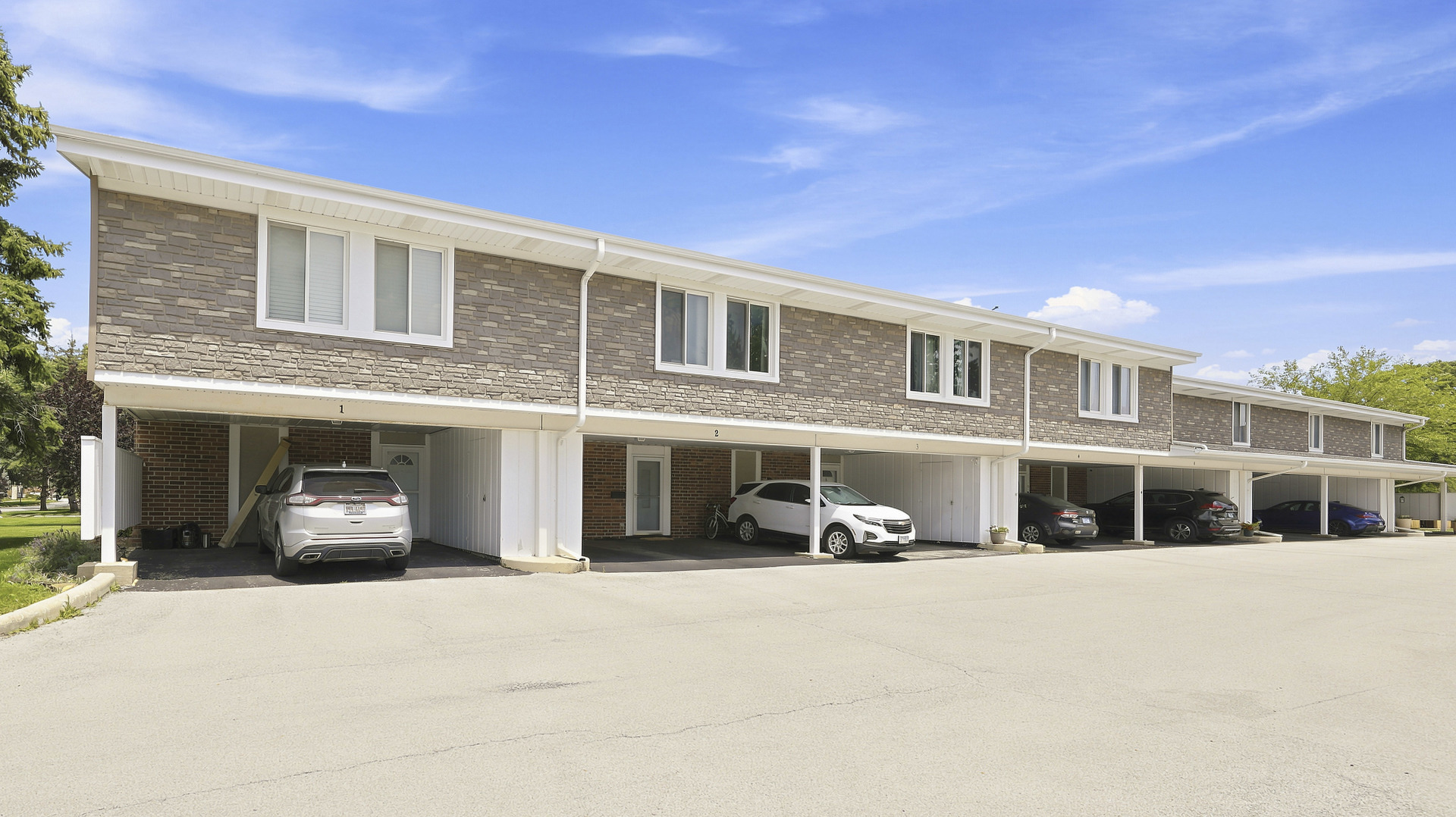 2 Cour Masson Property Photo 3