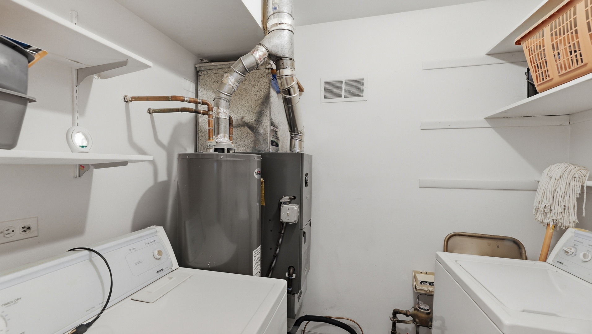 2 Cour Masson Property Photo 15