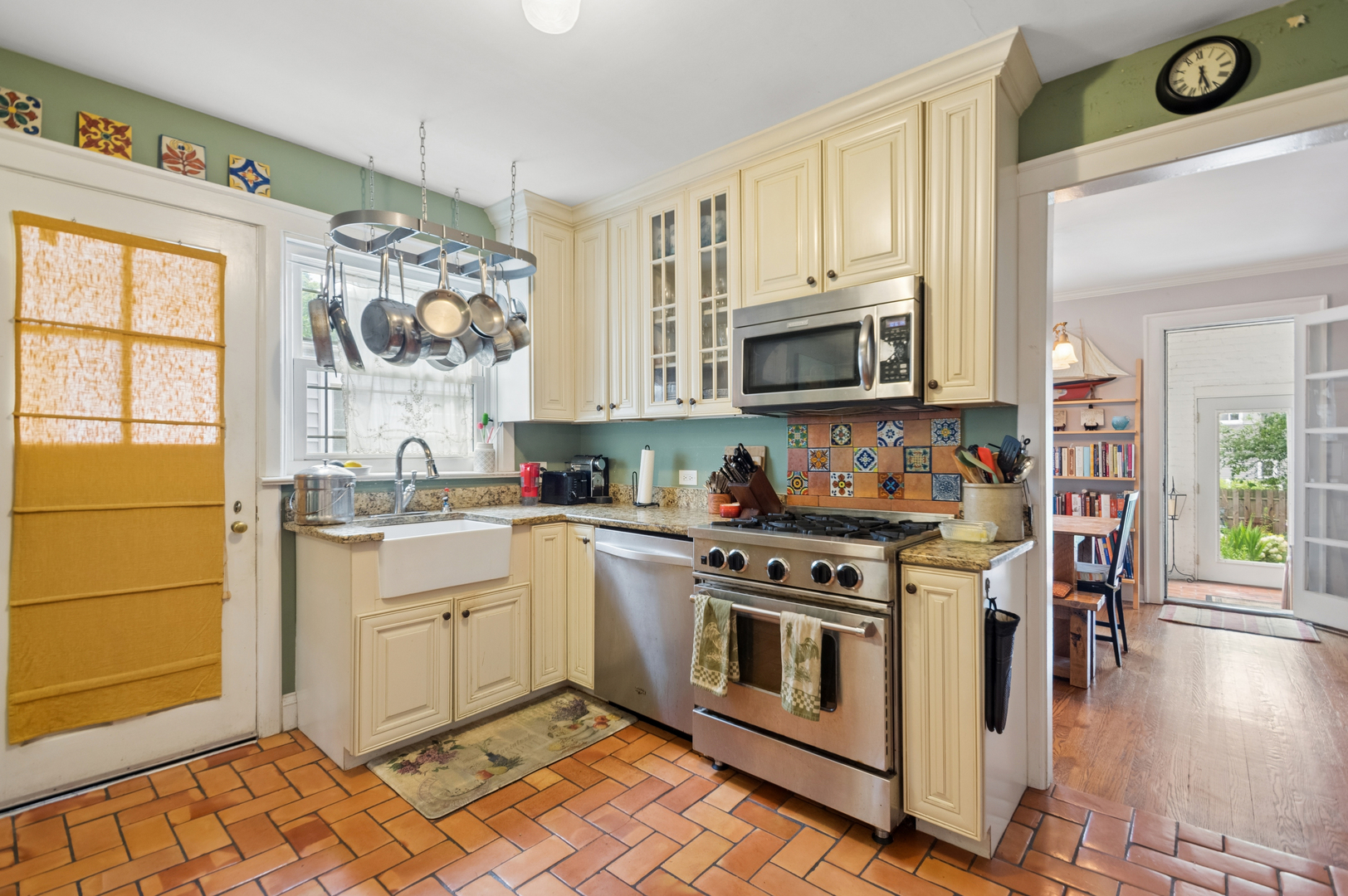 444 Oakdale Avenue Property Photo 10