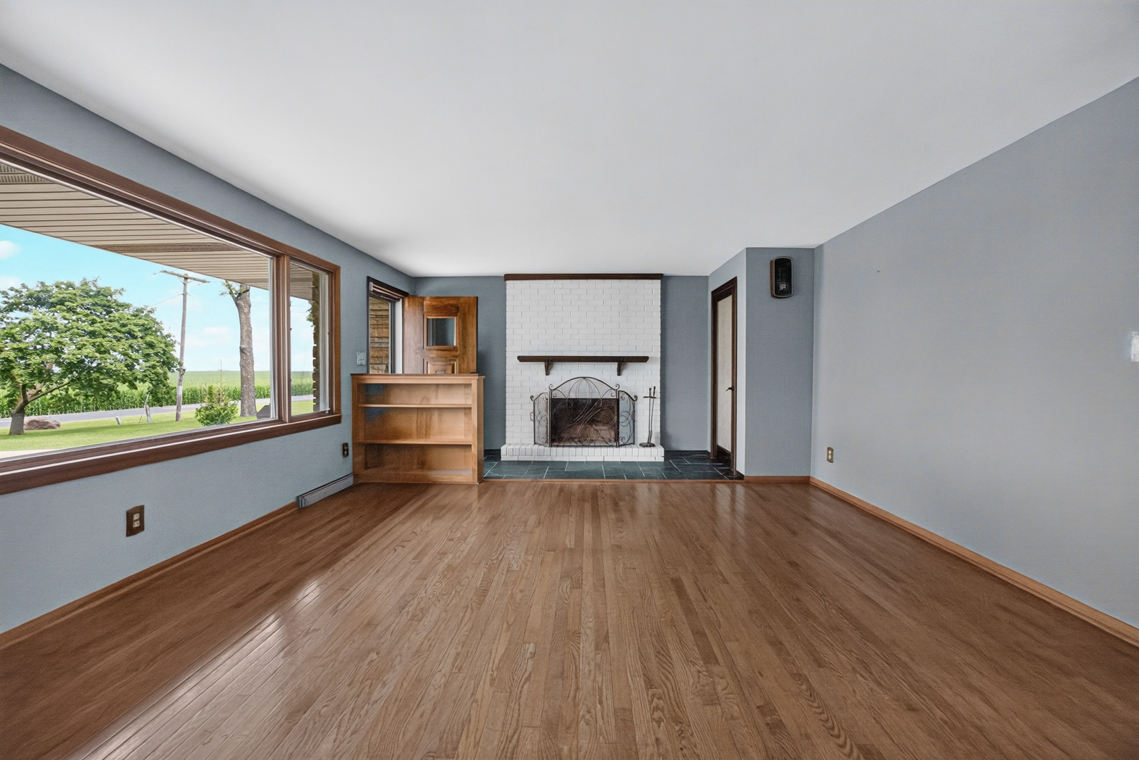 504 East Street Property Photo 6
