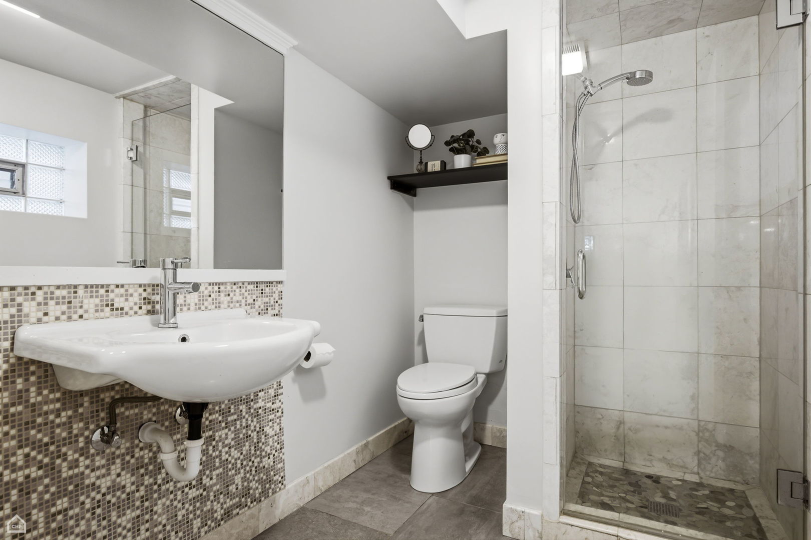 1427 W Huron Street Property Photo 31