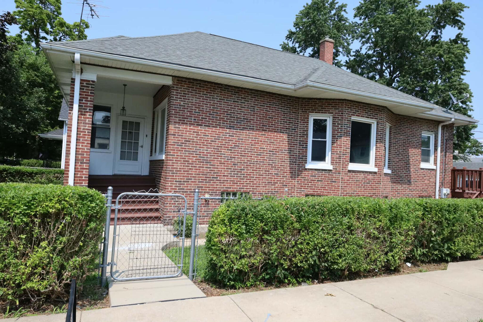 1000 Vine Street Property Photo 2