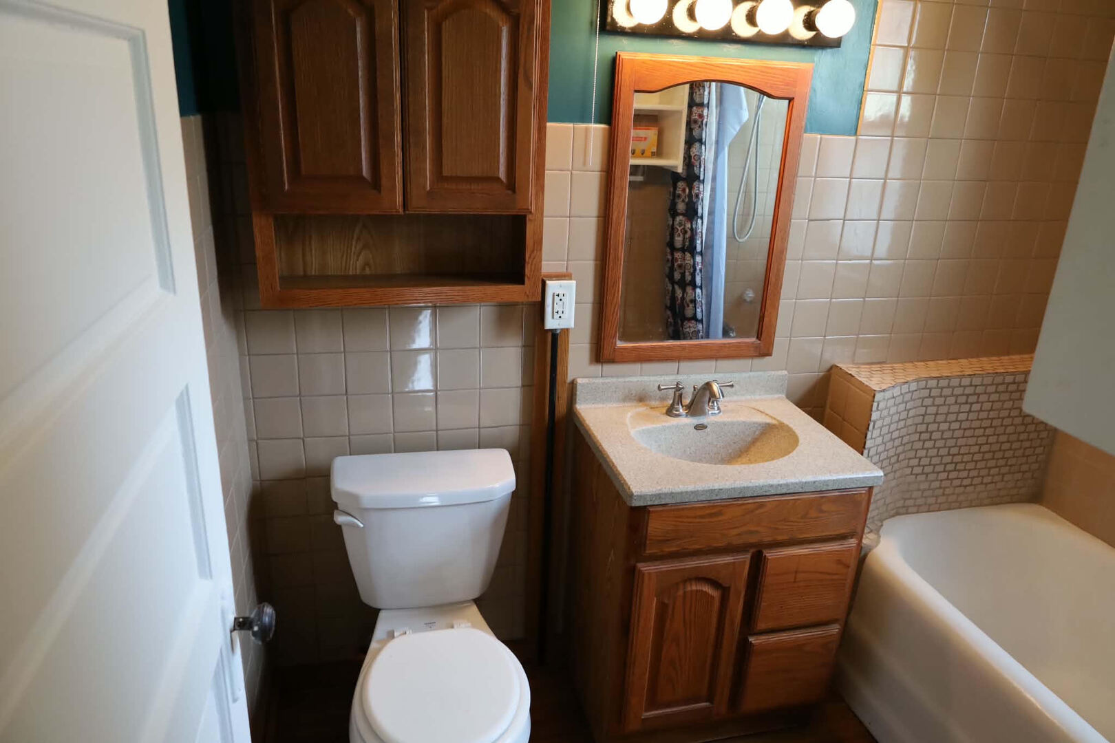 1000 Vine Street Property Photo 10