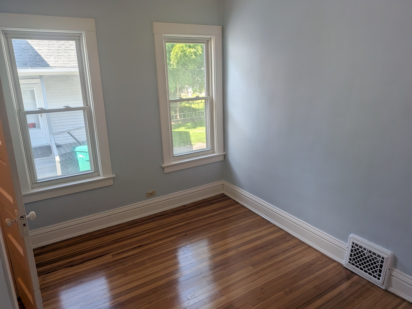 1000 Vine Street Property Photo 13