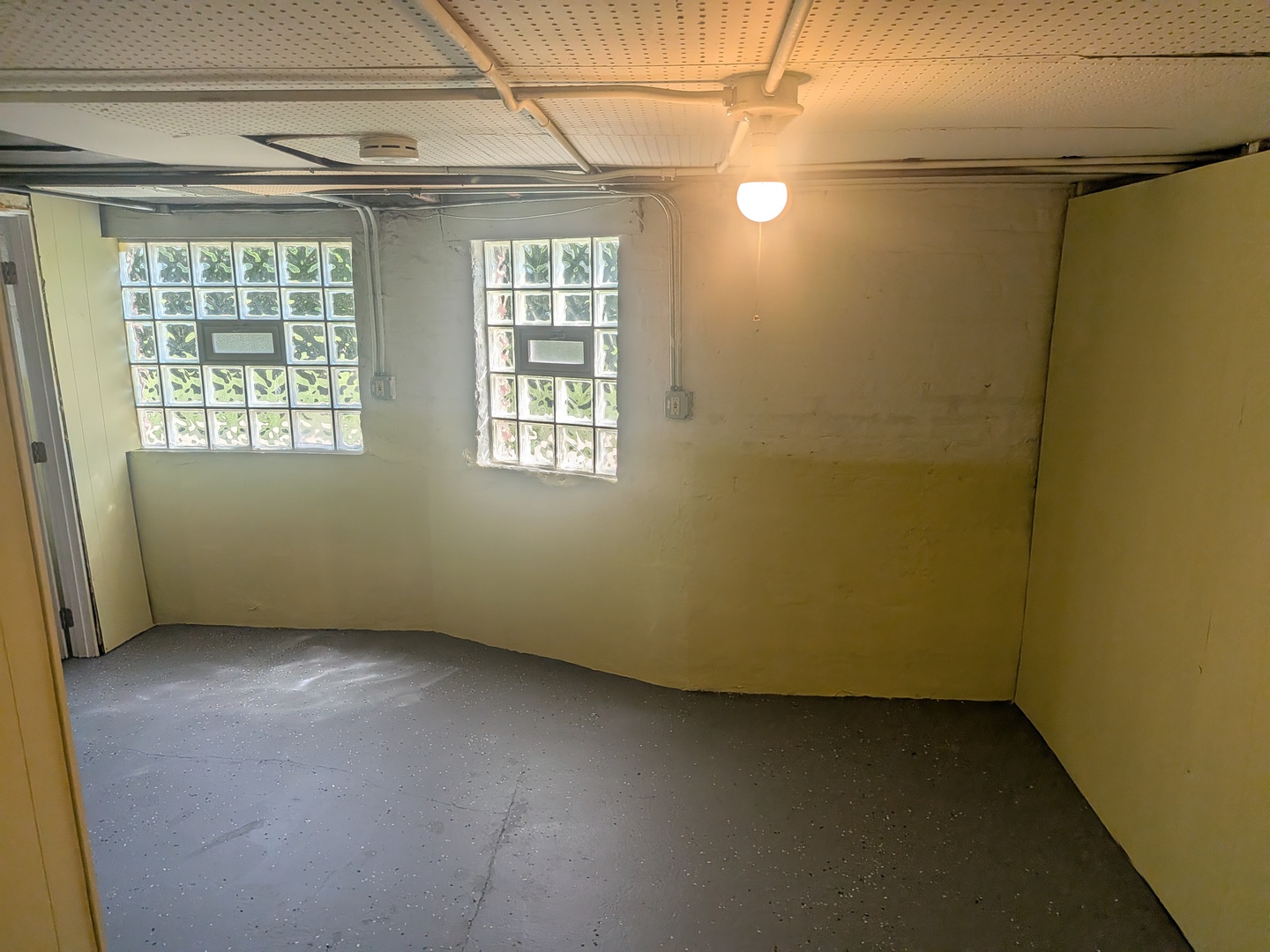 1000 Vine Street Property Photo 18