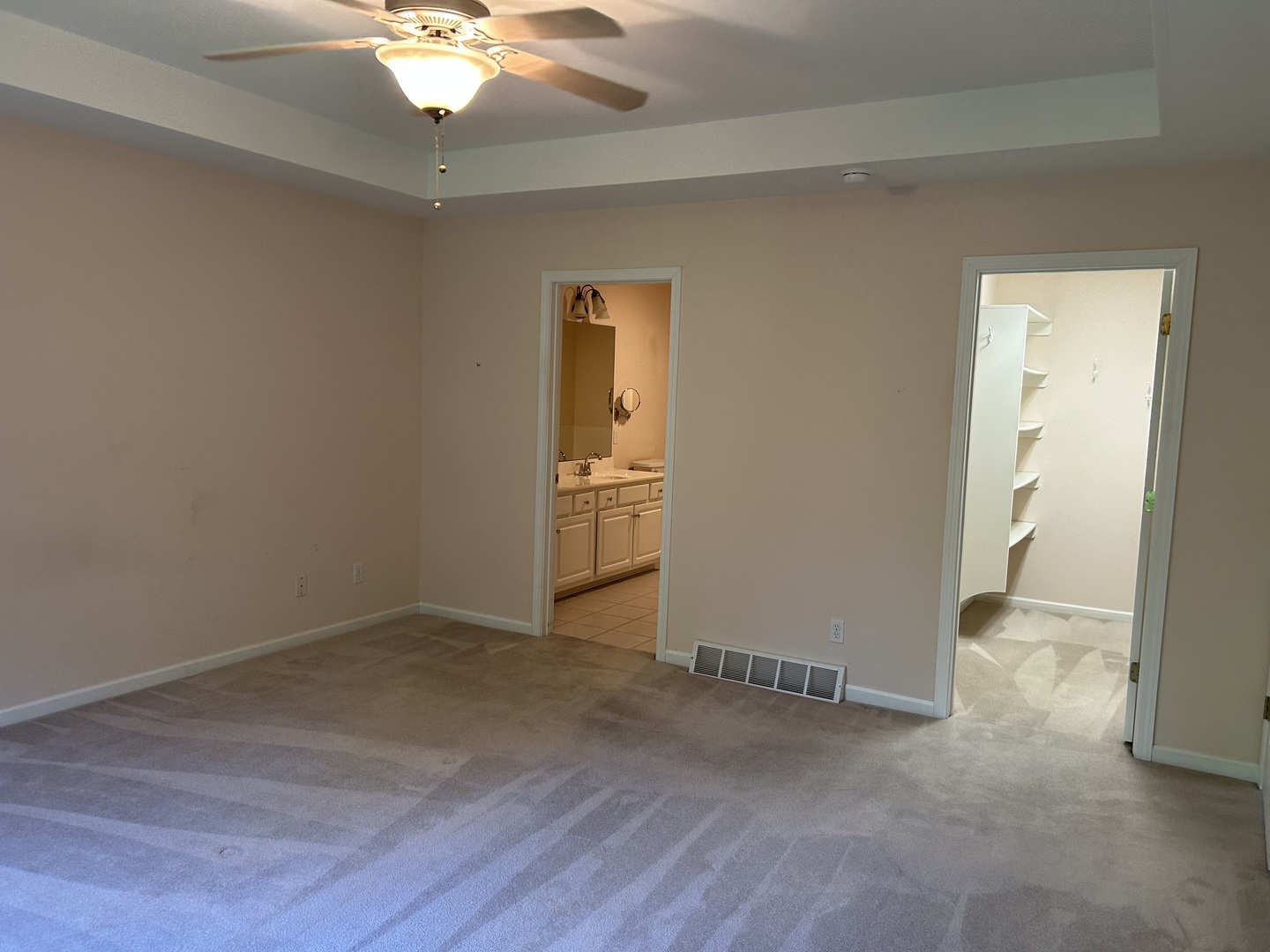 2626 Kings Pointe Se Drive Property Photo 12