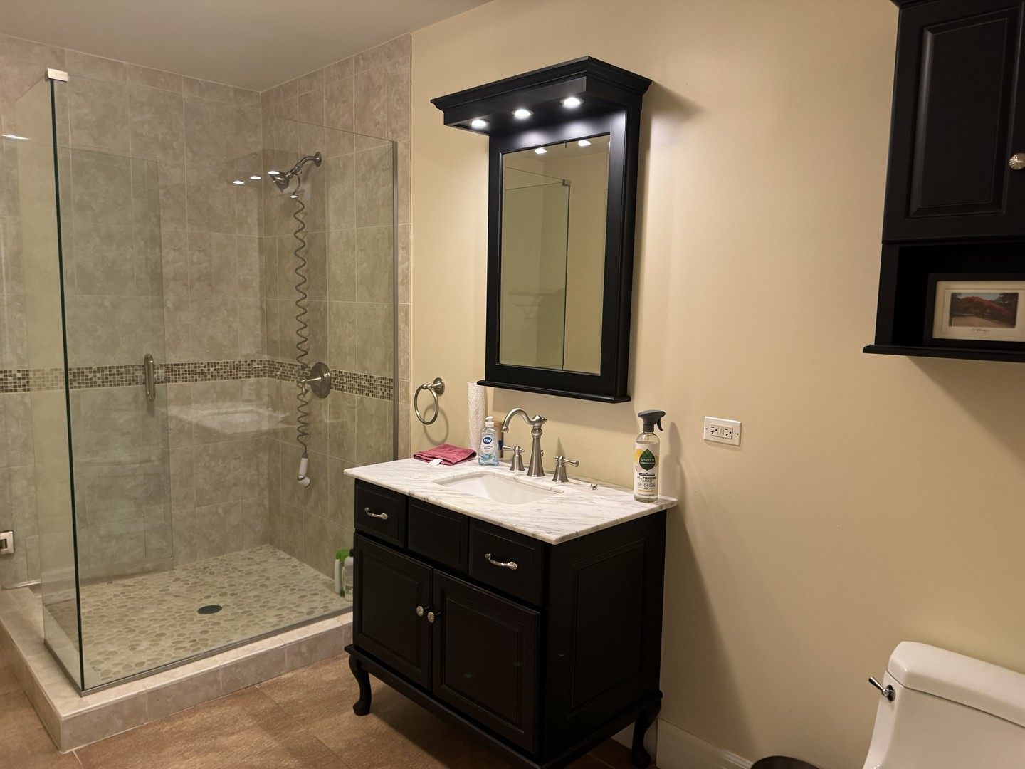 1725 N Troy Street Property Photo 45
