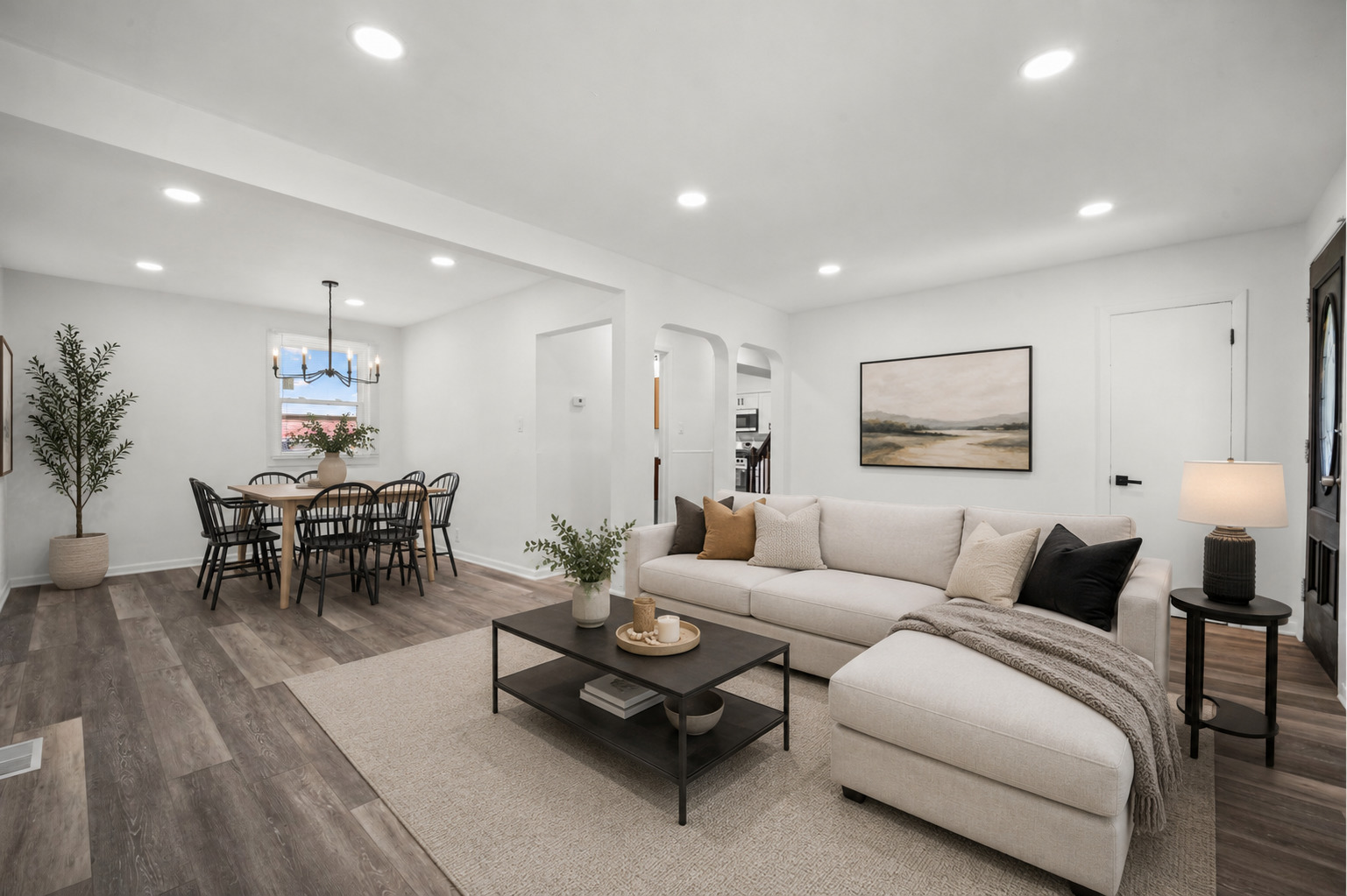 17552 Roy Street Property Photo 3