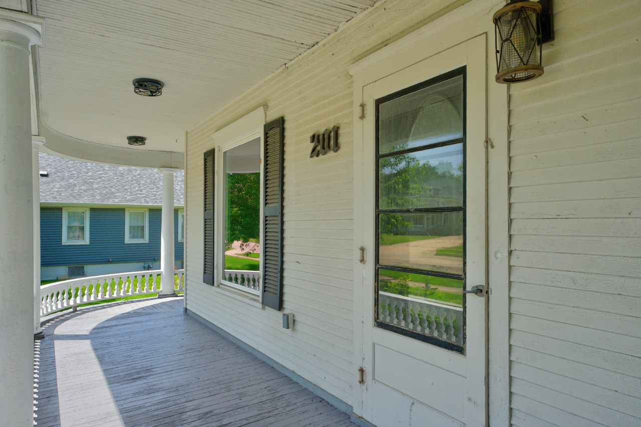 201 S Elida Street Property Photo 6