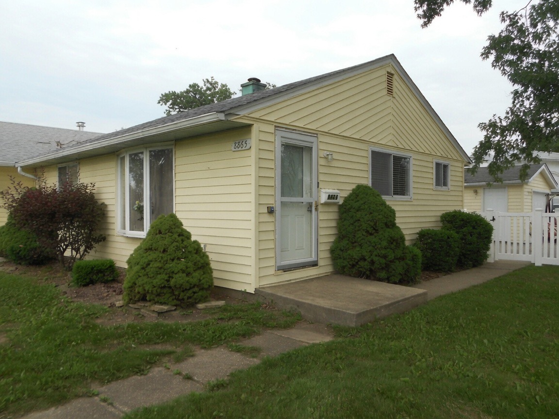 8865 S Ryan Road Property Photo 3