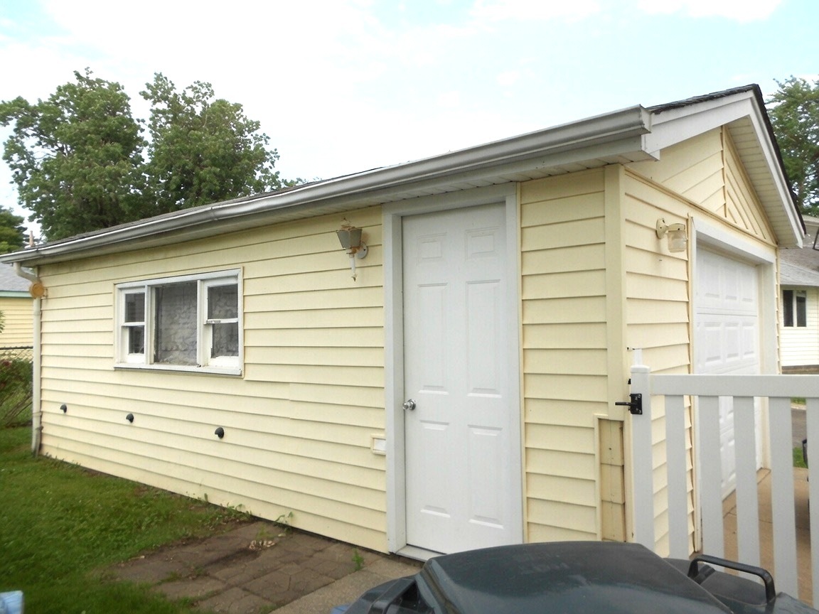 8865 S Ryan Road Property Photo 4