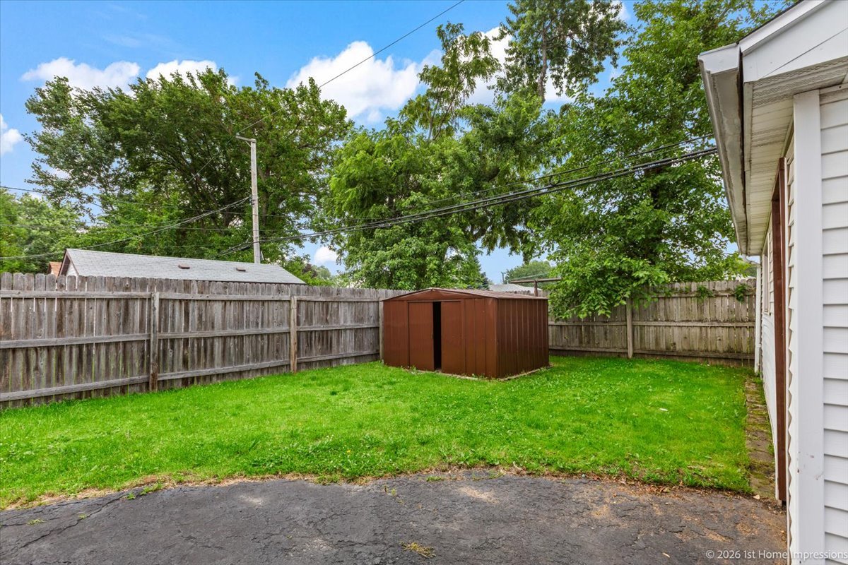 8875 S Corcoran Road Property Photo 20