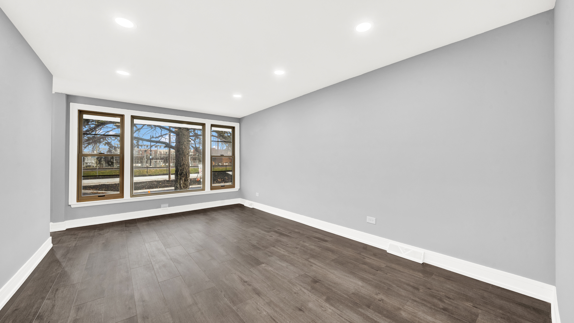 6420 Windsor Avenue Property Photo 4