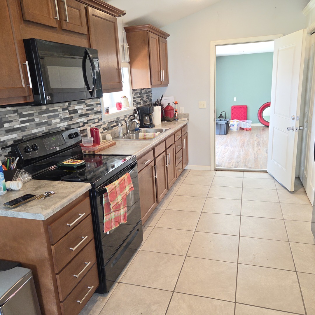 505 Sylvester Avenue Property Photo 21