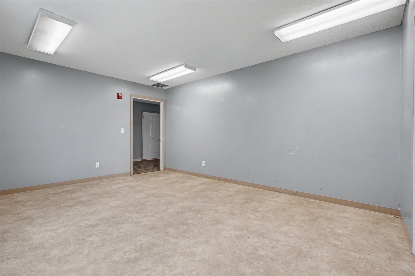 2201 Kickapoo Drive Property Photo 17