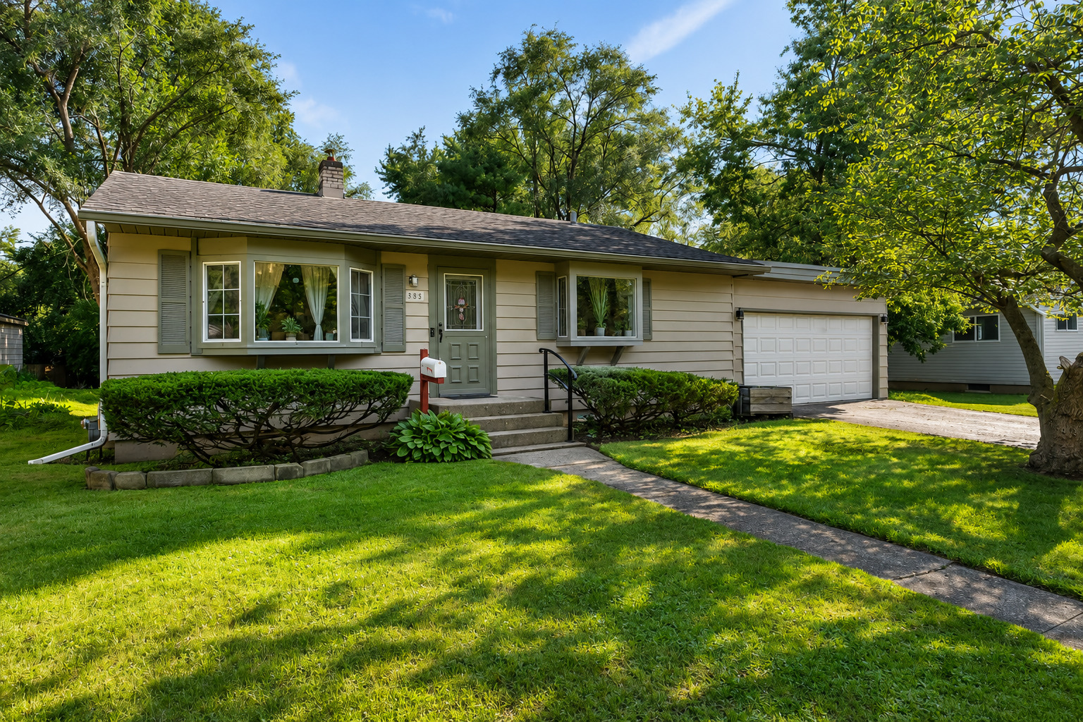 383 Lloyd Street Property Photo 1