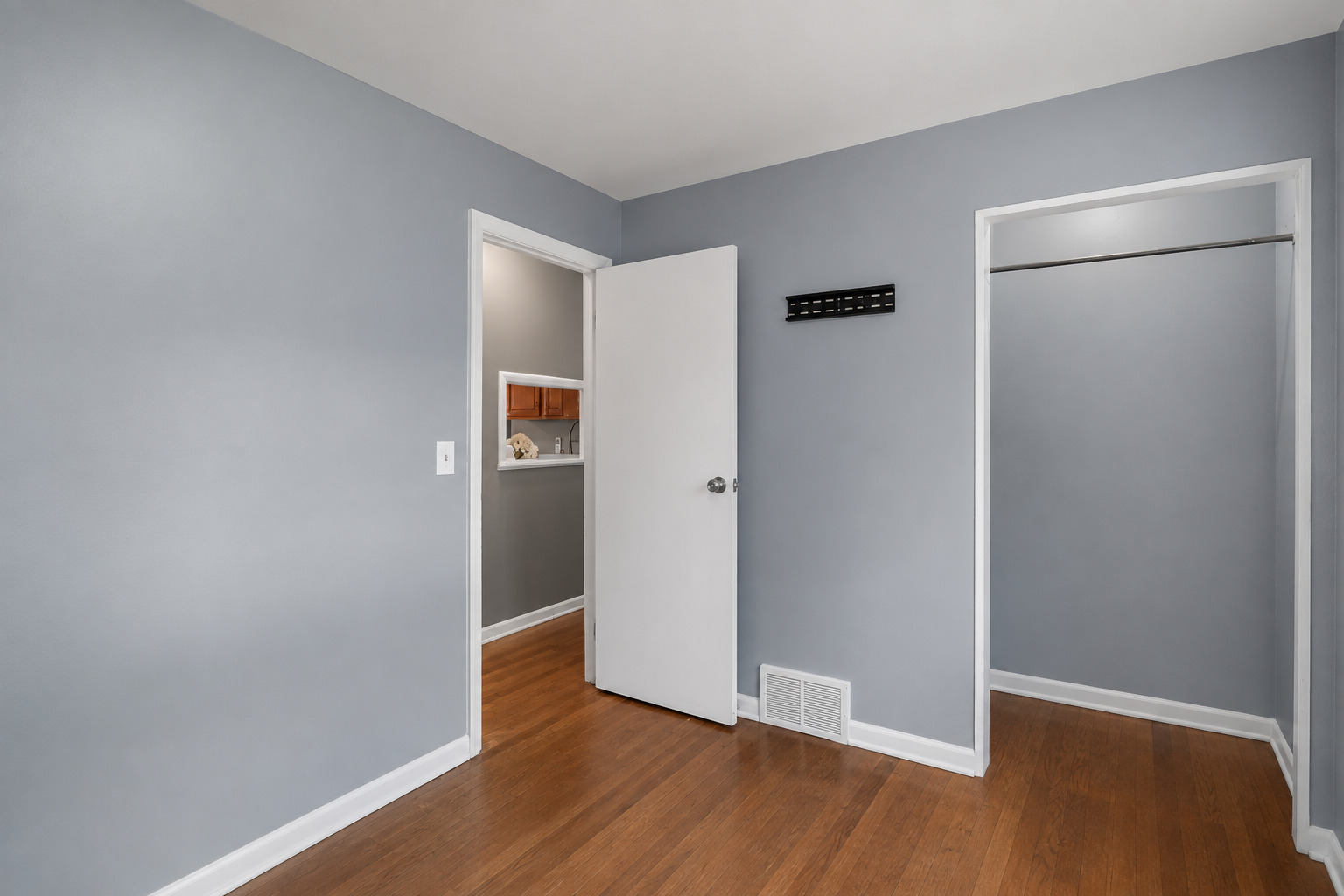383 Lloyd Street Property Photo 10