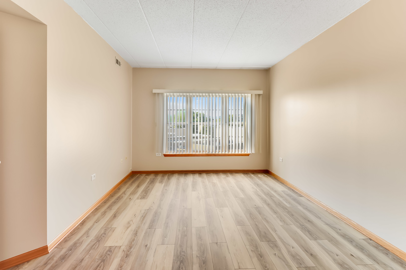 1200 S Prospect Avenue 303 Property Photo 6