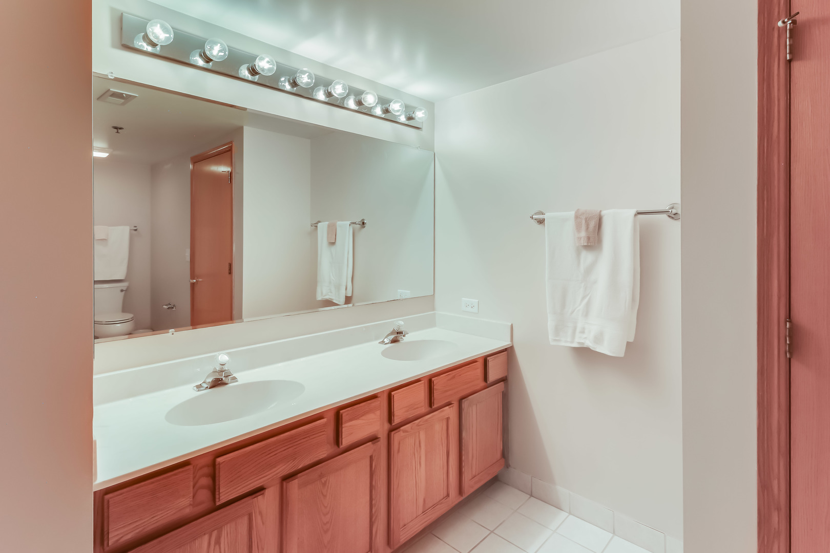 1200 S Prospect Avenue 303 Property Photo 8