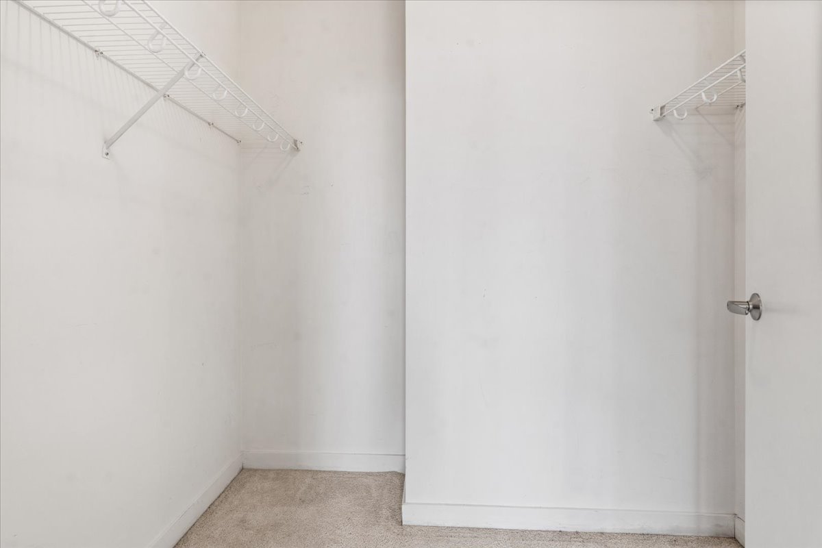 505 N Mcclurg Court 3704 Property Photo 17
