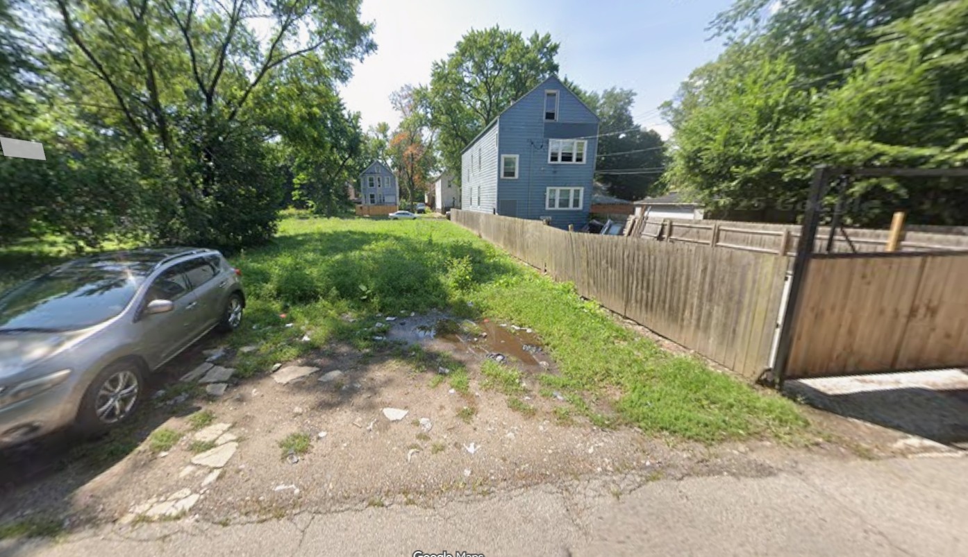 936 W 51st Place Property Photo 1