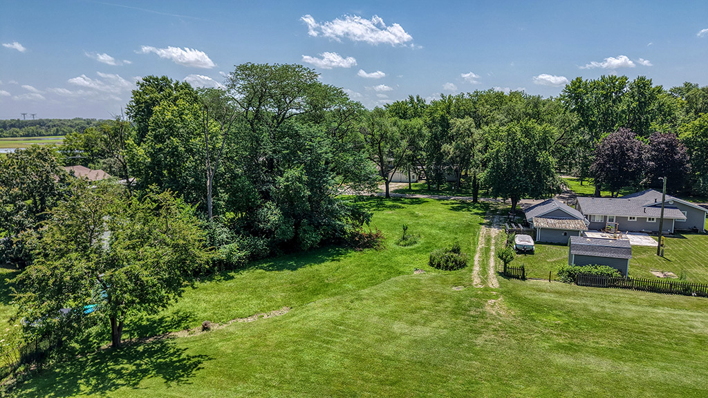 26030 Willow Lane Property Photo 4