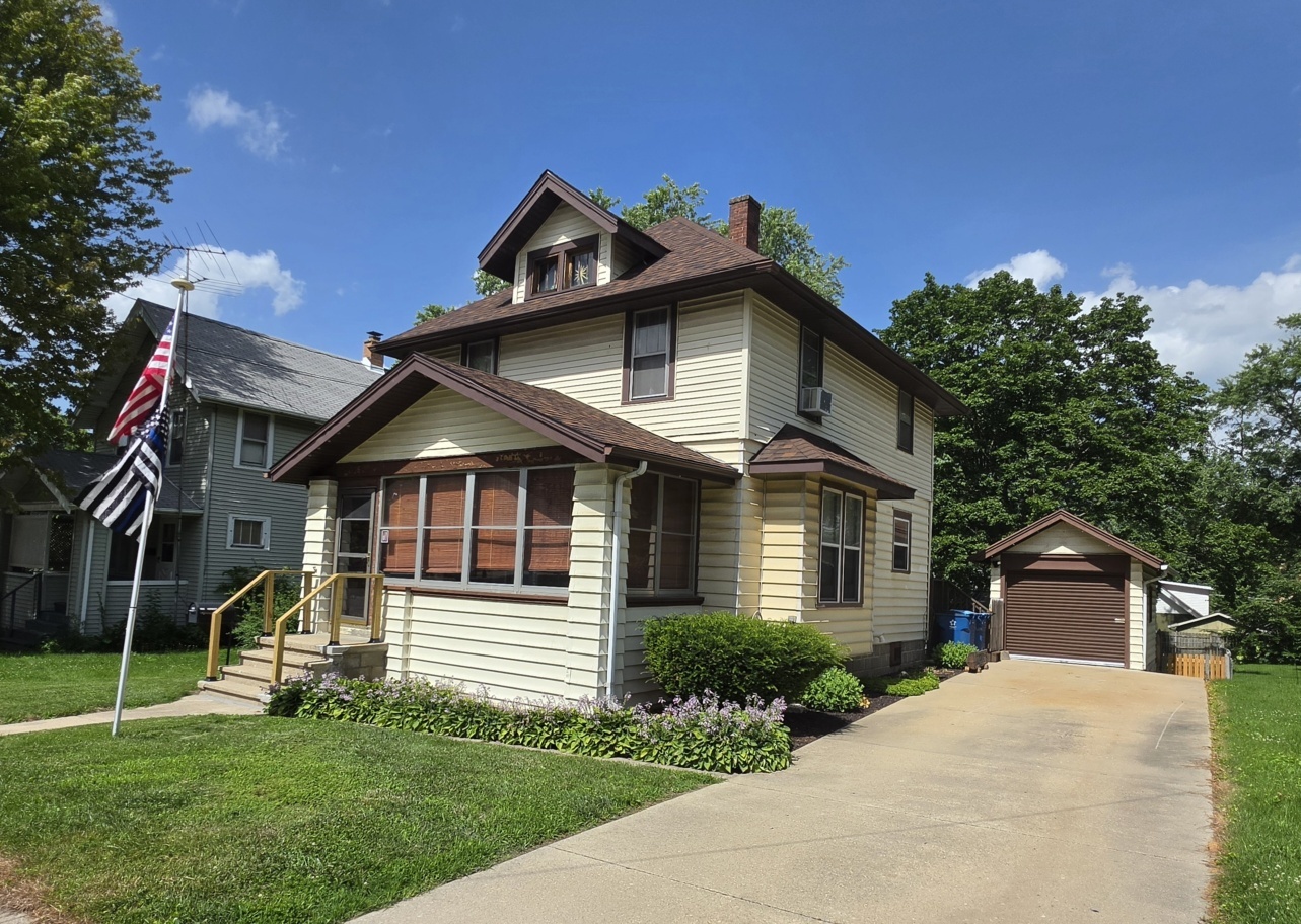 906 S Galena Avenue Property Photo 1