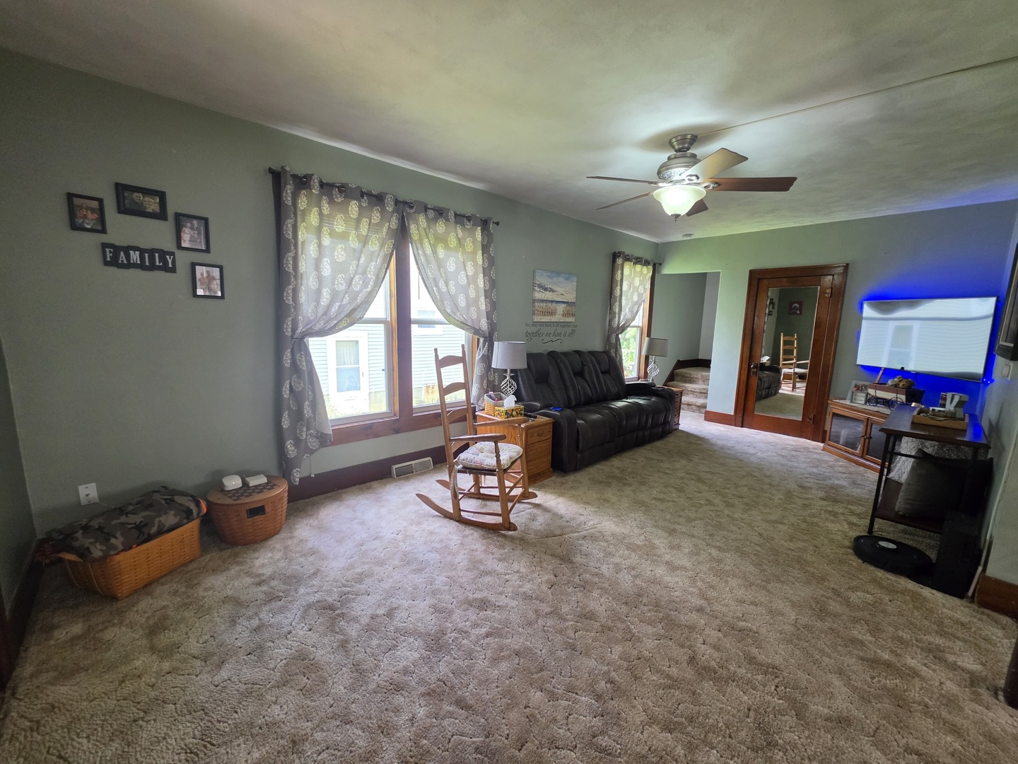 906 S Galena Avenue Property Photo 5