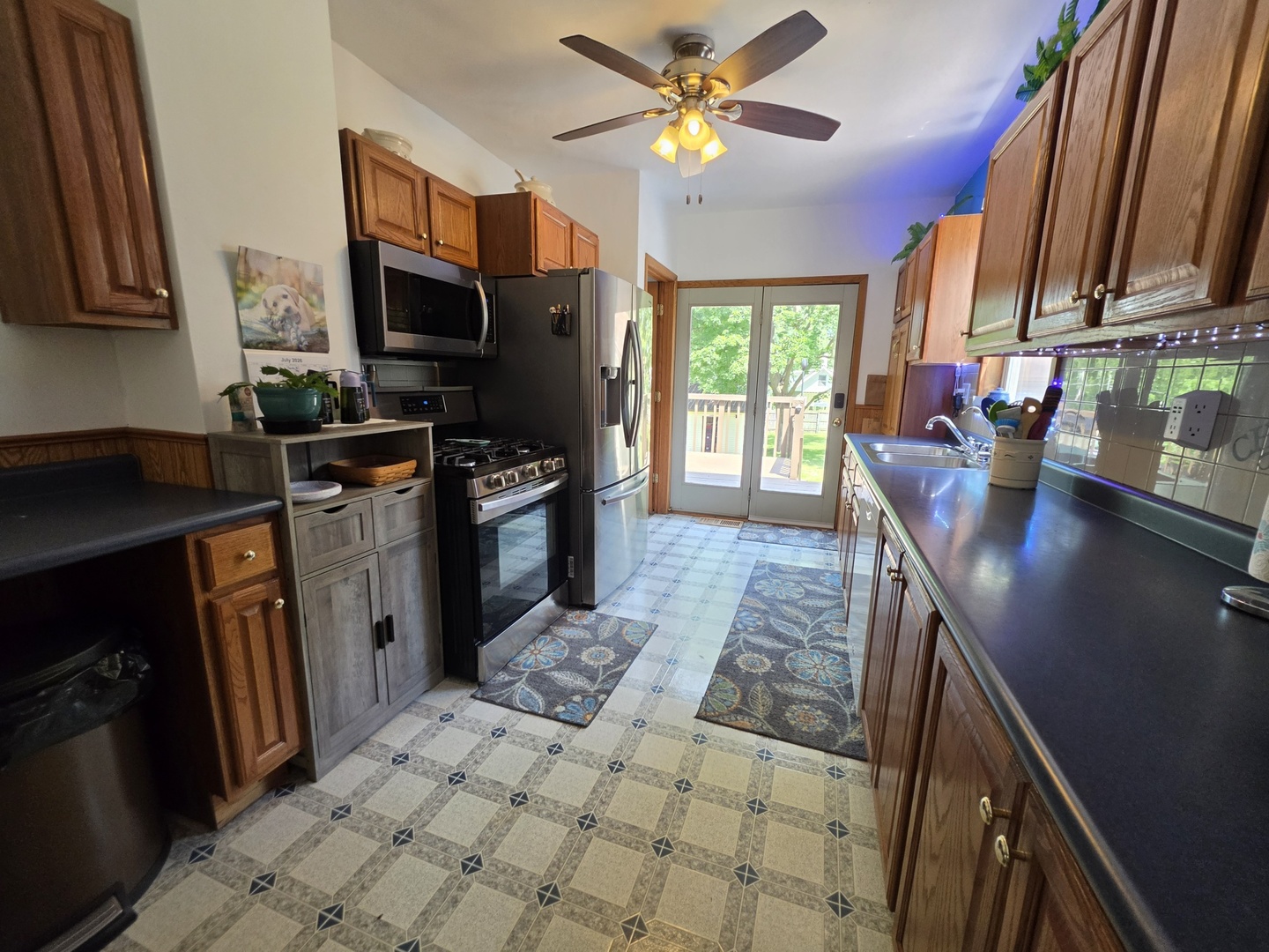 906 S Galena Avenue Property Photo 8