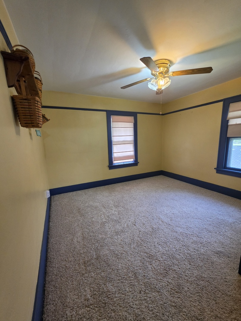 906 S Galena Avenue Property Photo 15