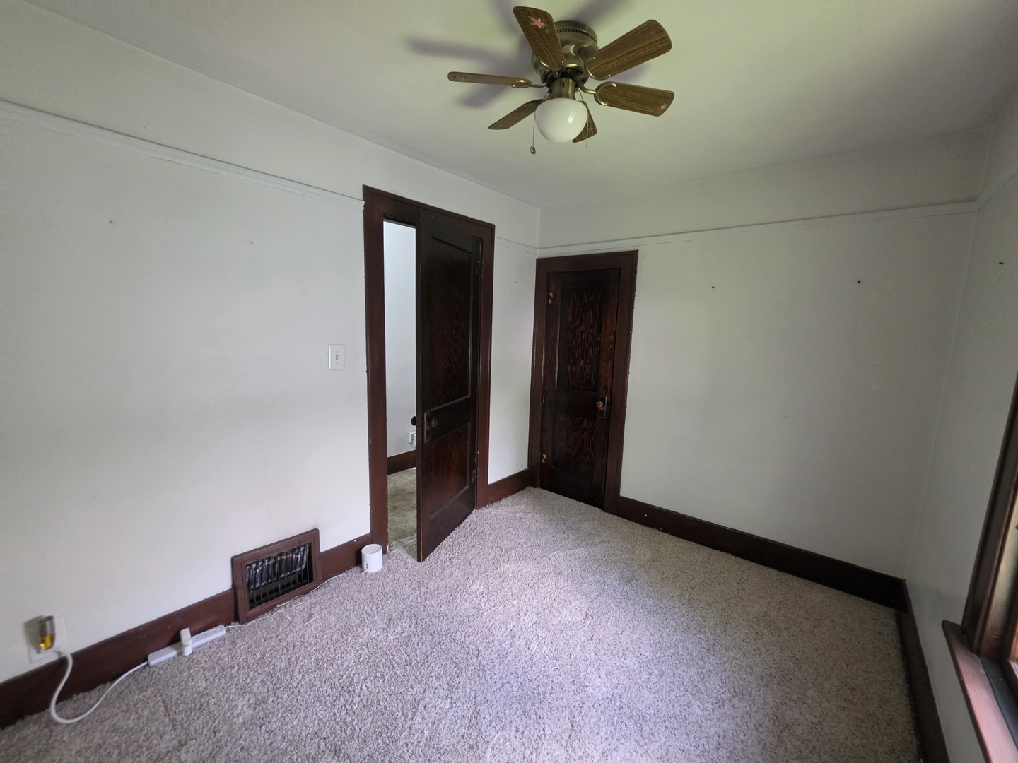 906 S Galena Avenue Property Photo 18
