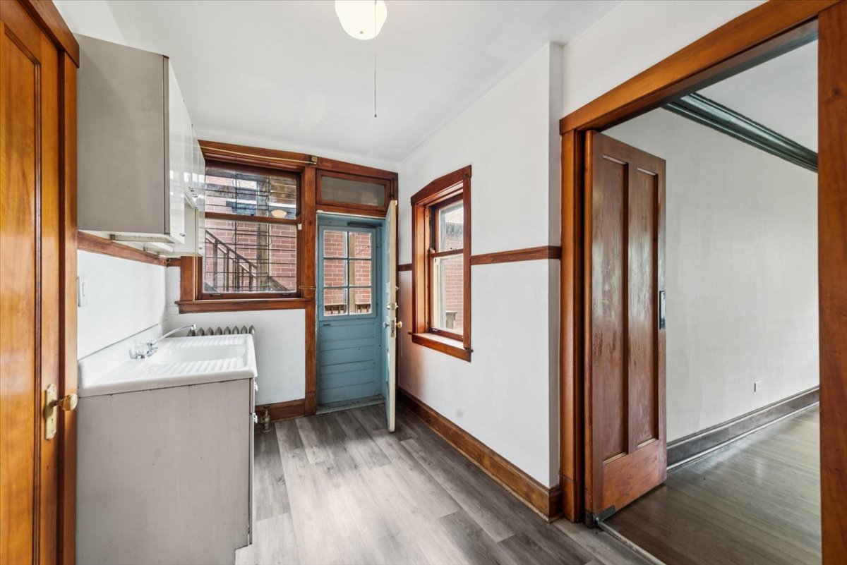 3804 N Hamilton Avenue 2n Property Photo 13
