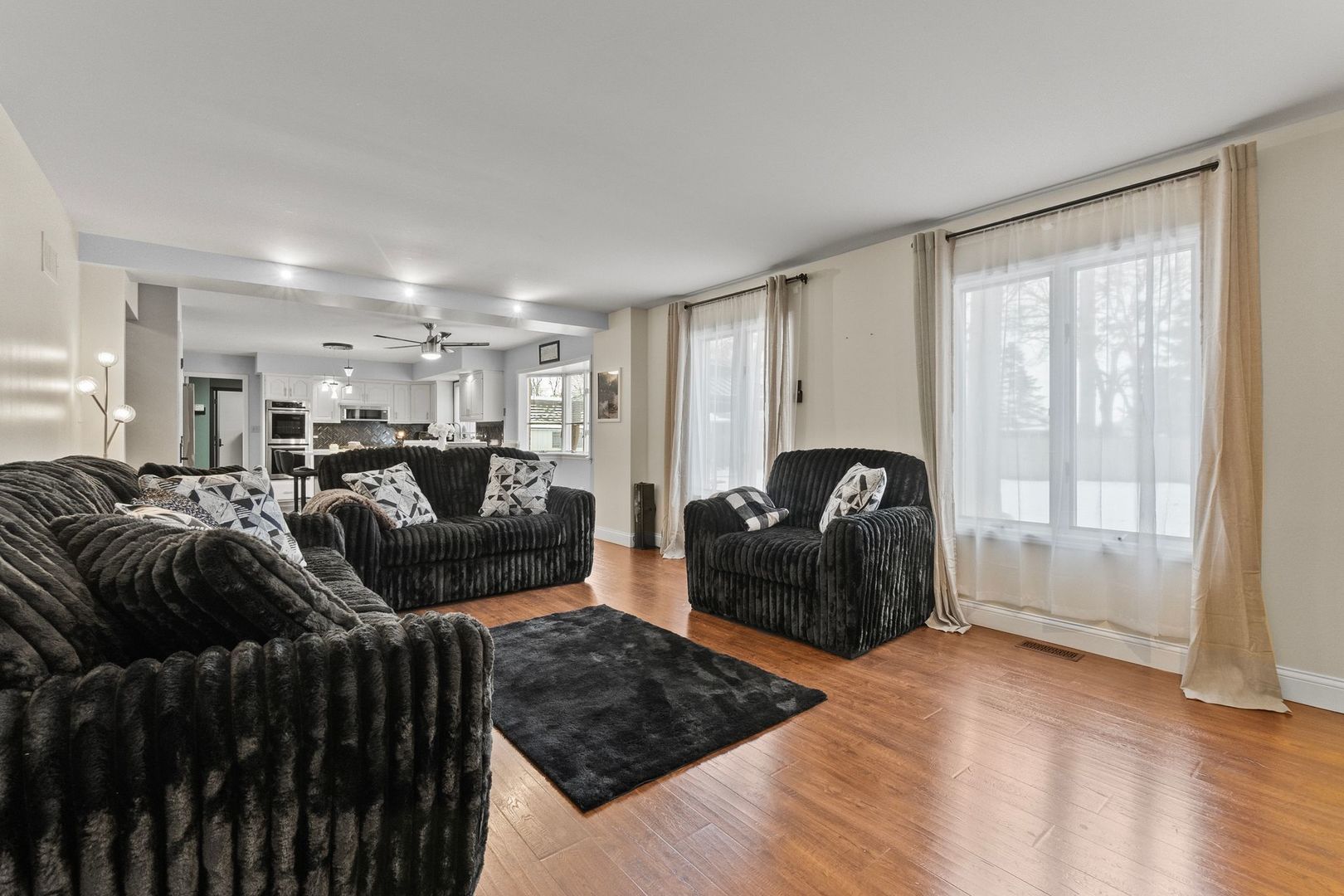 18118 Whitman Lane Property Photo 11