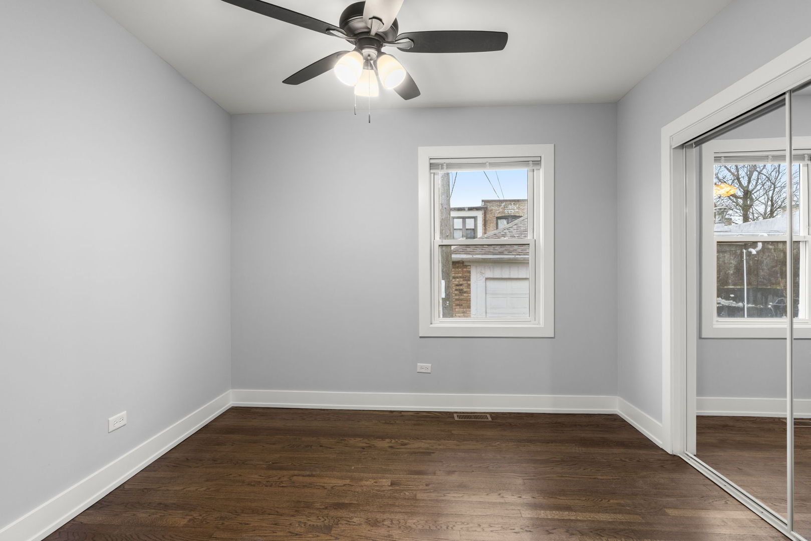 5542 W 64th Street Property Photo 6