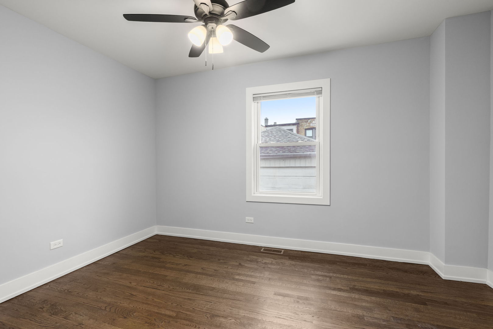 5542 W 64th Street Property Photo 10
