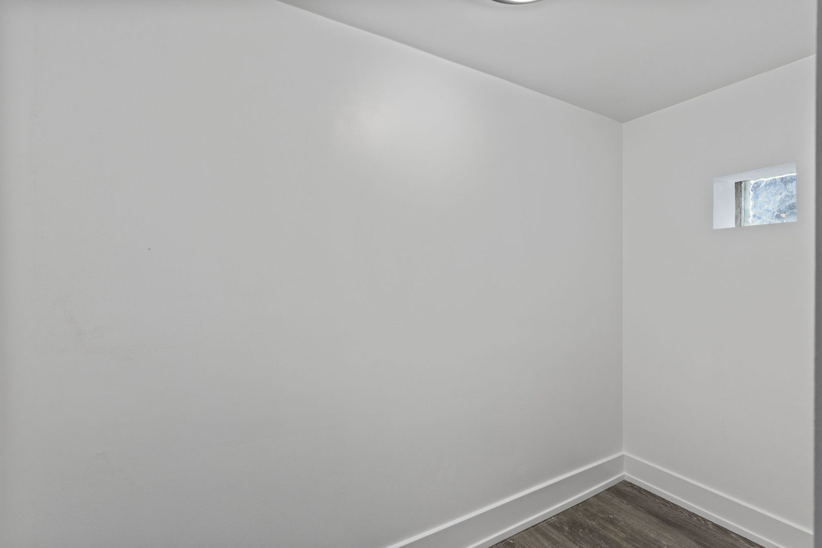 5542 W 64th Street Property Photo 29