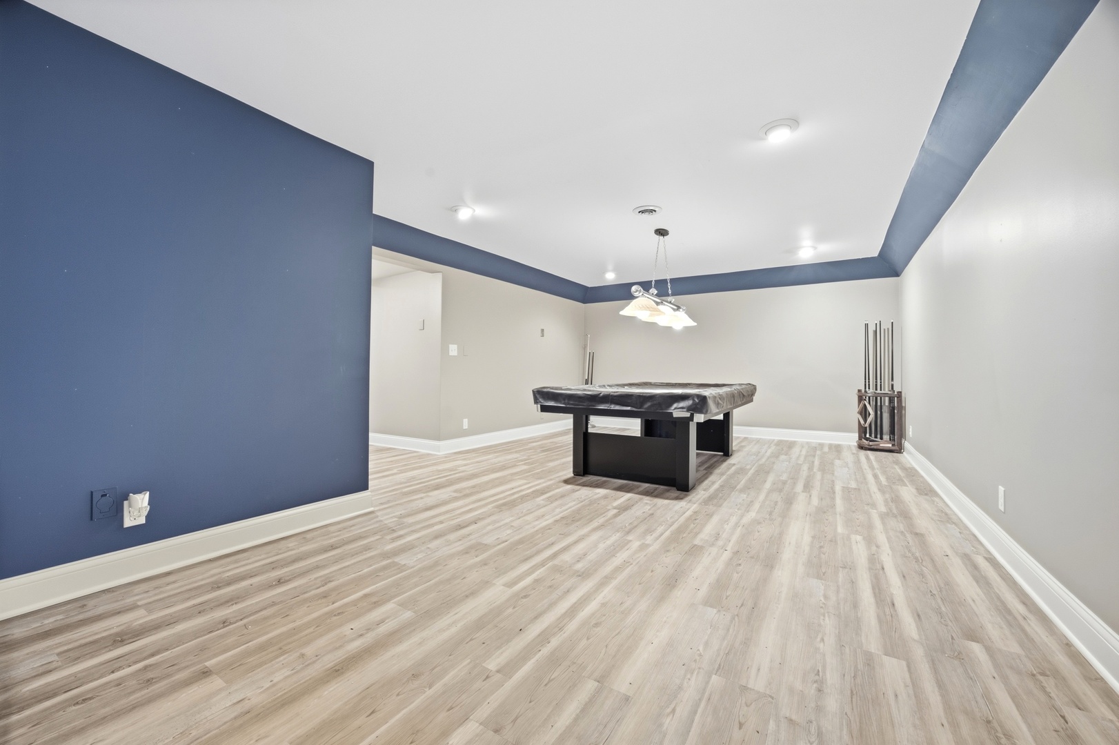 2284 Cairnwell Drive Property Photo 41