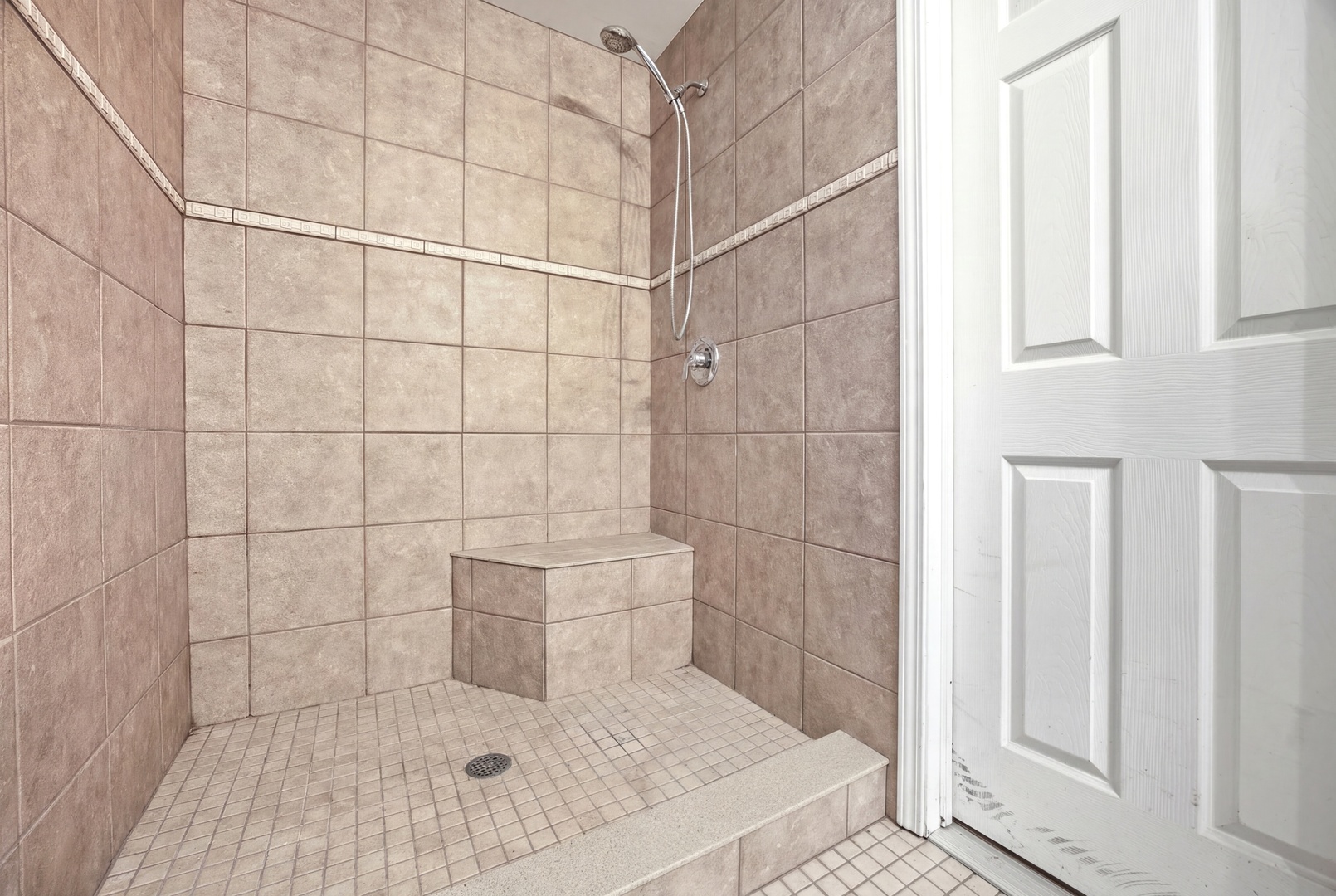 2284 Cairnwell Drive Property Photo 47