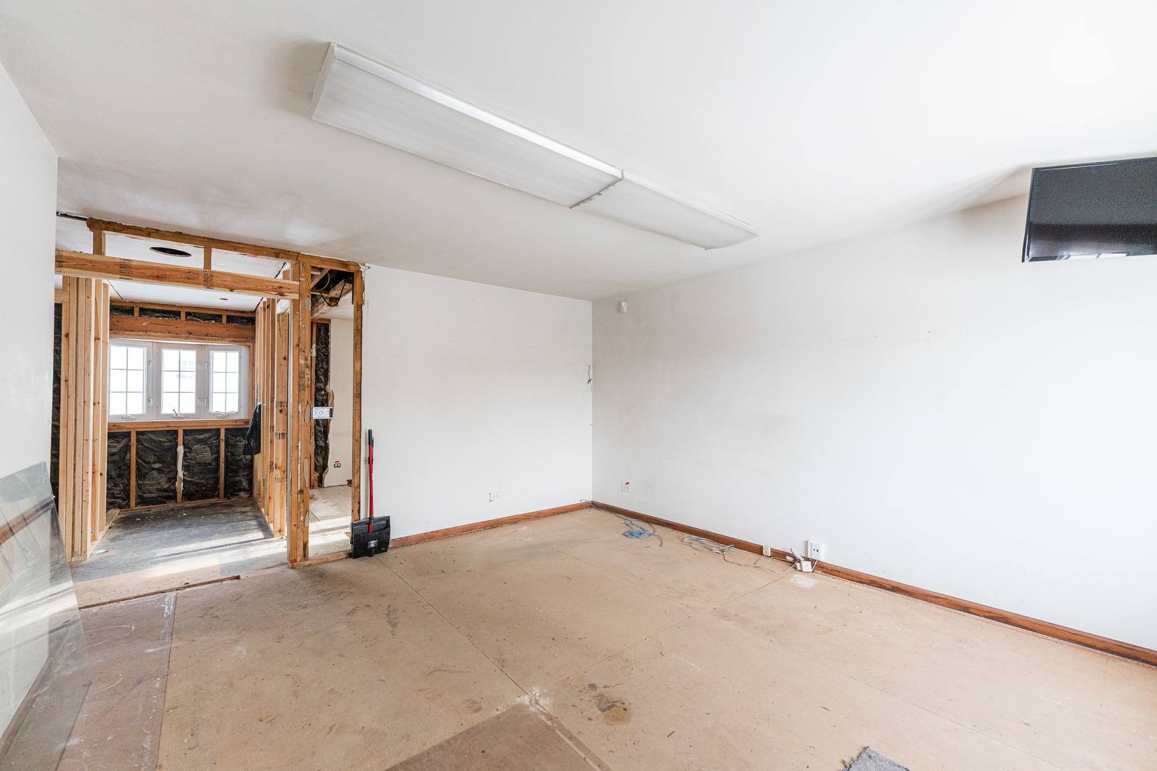 205 Pinecroft Drive Property Photo 10