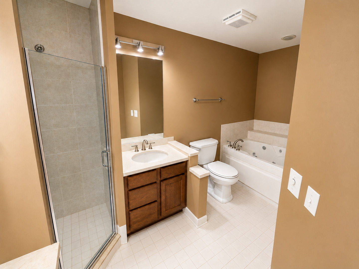 199 Old Oak Court Property Photo 6