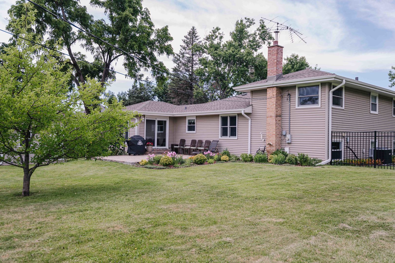 8827 W 131 Place Property Photo 5