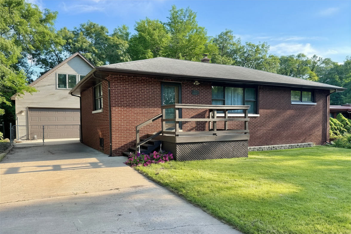 8223 Maple Avenue Property Photo 1